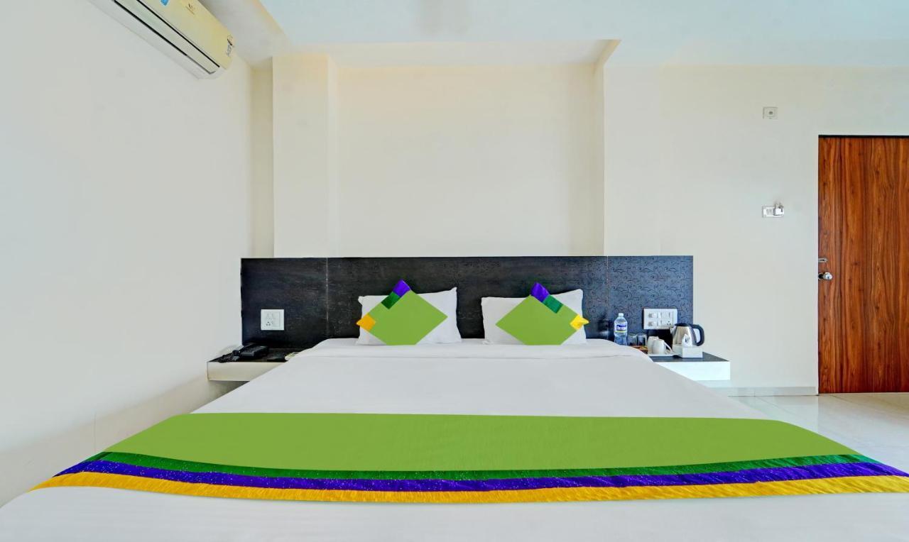 Hotel Treebo Kuber Palace With Swimming Pool