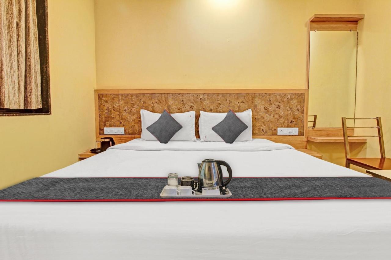 Oyo Townhouse 701 Bright Plaza 3*