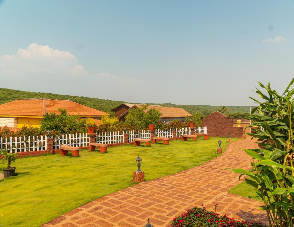 Red Button Resort