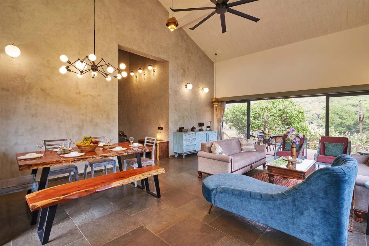 Stayvista's Amoda - Near Venna Lake, Amidst Farmland With Jacuzzi And Indoor Activities Mahabaleshwar