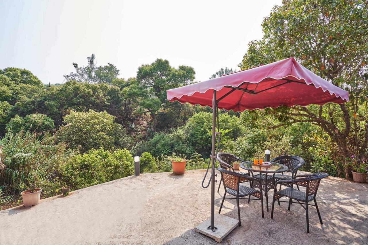 Stayvista's Amoda - Near Venna Lake, Amidst Farmland With Jacuzzi And Indoor Activities Villa
