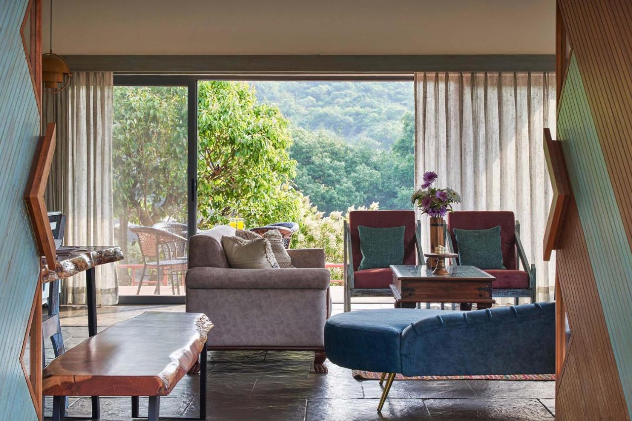 Stayvista's Amoda - Near Venna Lake, Amidst Farmland With Jacuzzi And Indoor Activities Villa Mahabaleshwar