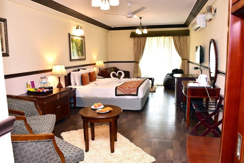 Citrus Chambers Resort 4*