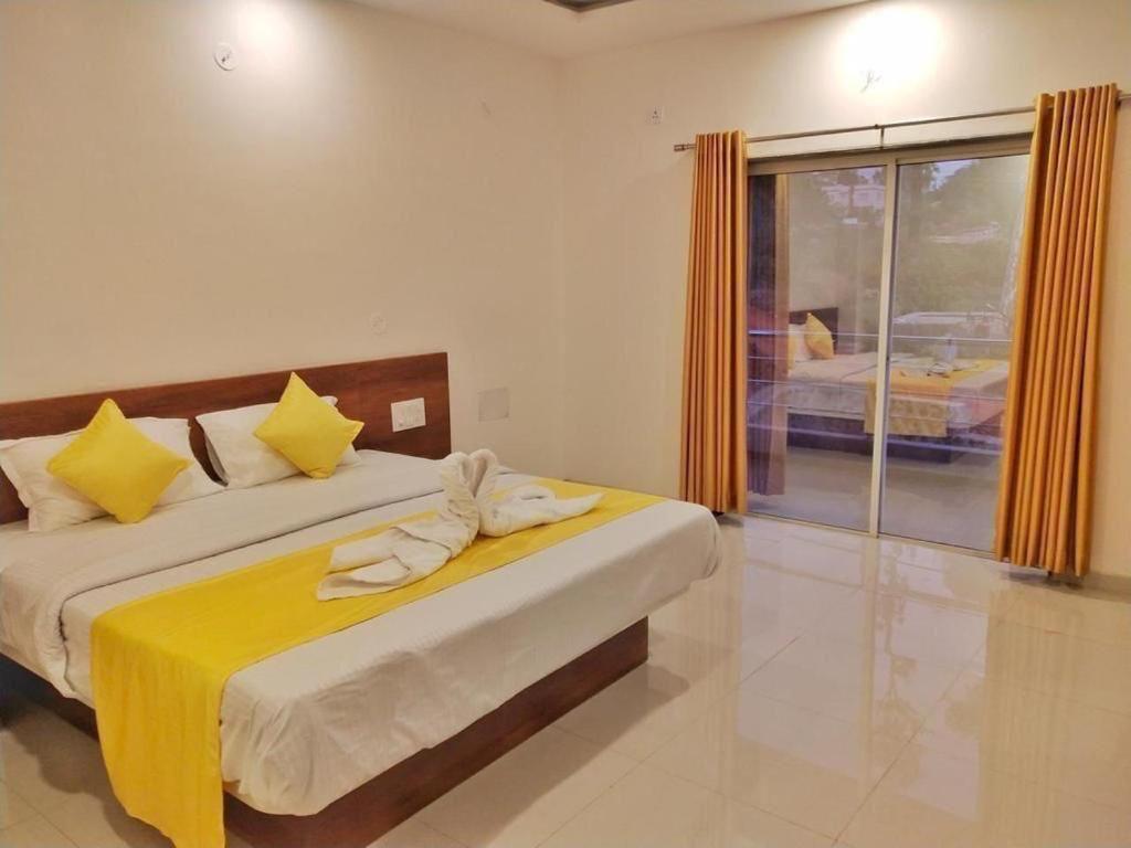 Hotel Magic Mountain,mahabaleshwar