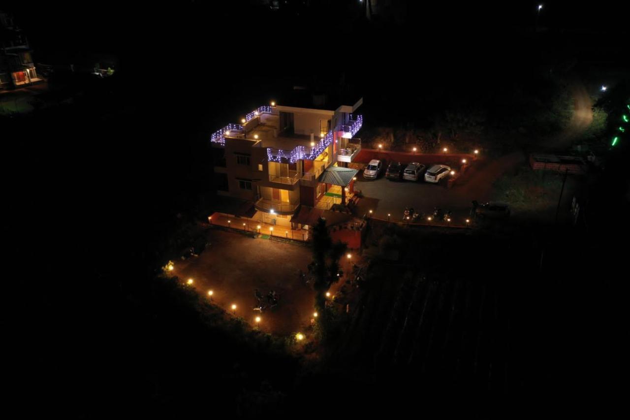 Hotel Magic Mountain,mahabaleshwar *