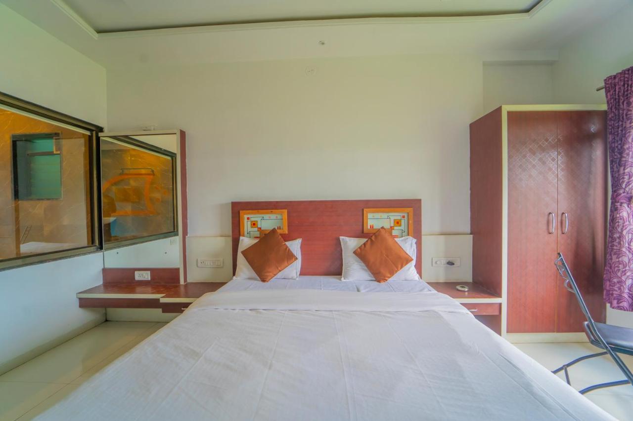 Hotel Veggies Residency & Pure Veg Restaurant