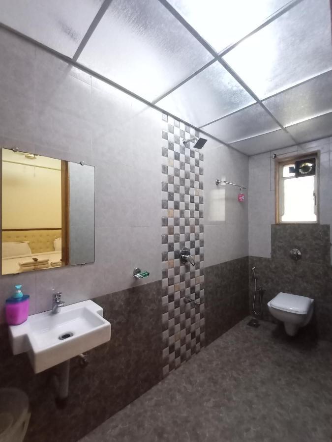Hotel Oakwood