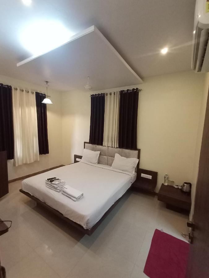 Hotel Oakwood 4*
