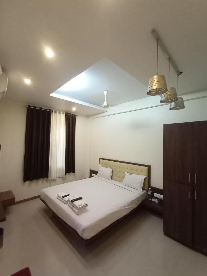Oakwood Hotel