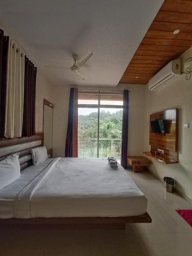 Oakwood Hotel