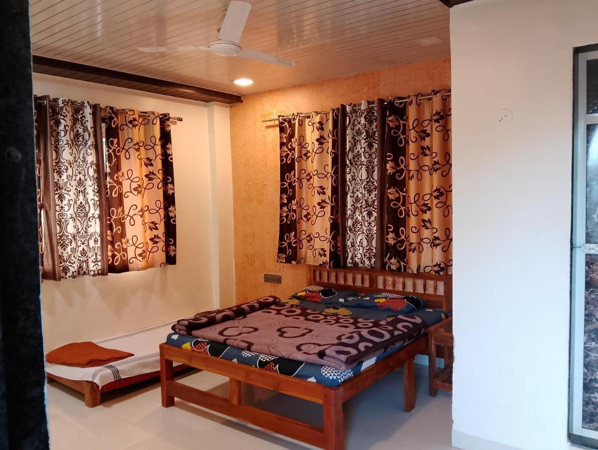 Vikrant Deluxe Hotel Mahabaleshwar