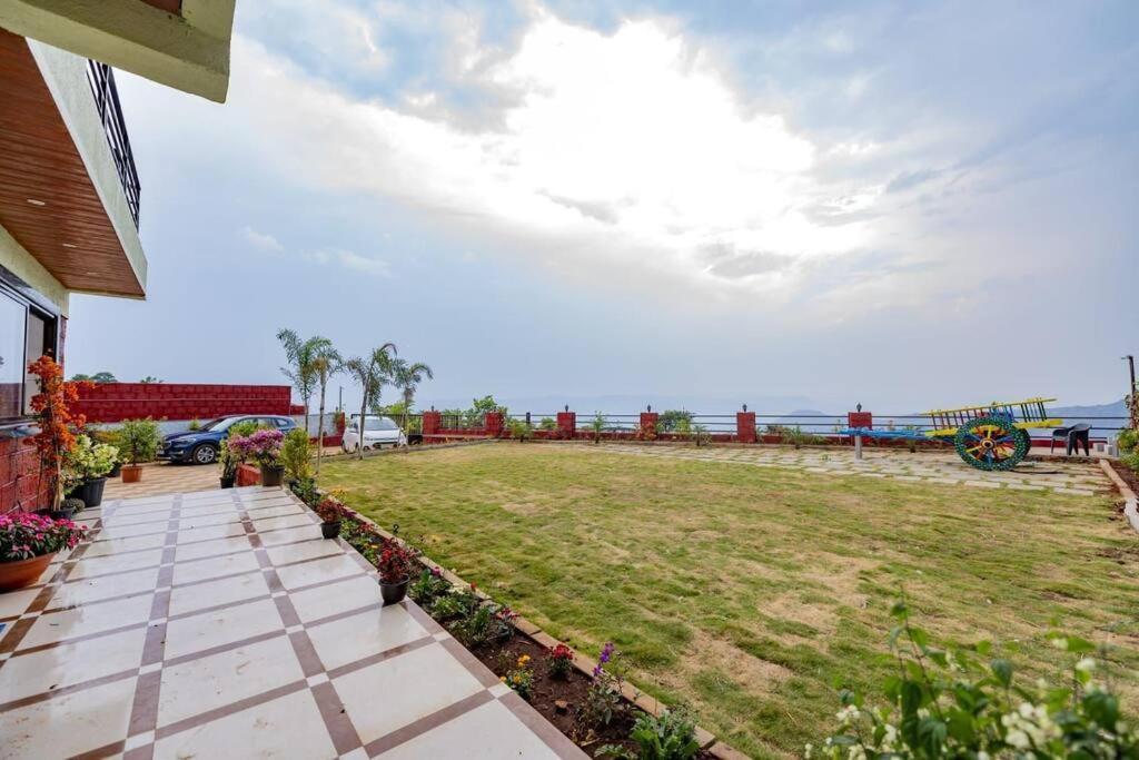 Sunrise 4 Bhk With Infinity View *