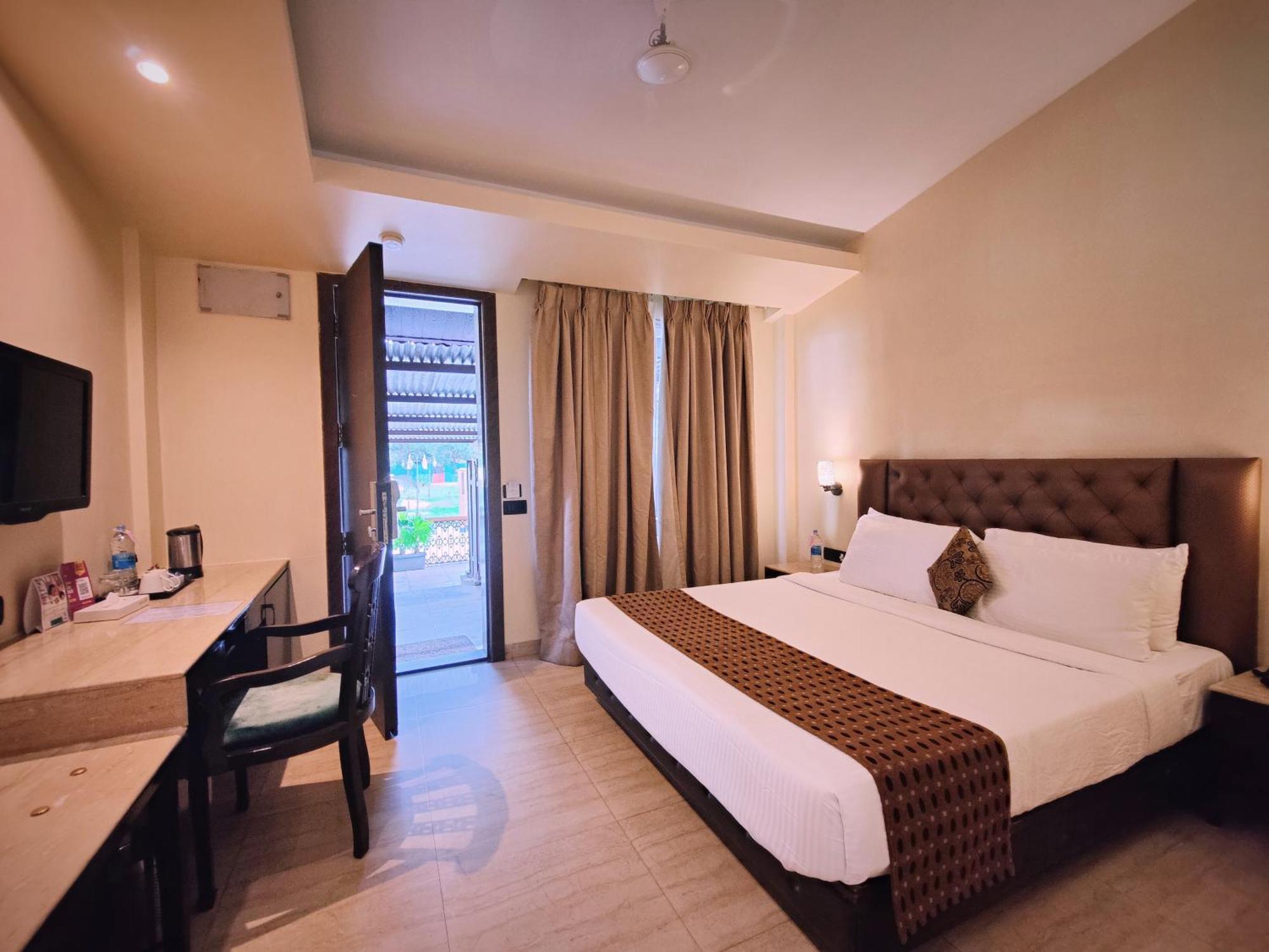 Regenta Mpg Club Resort