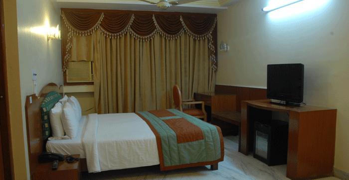 Sunny International Hotel 3*
