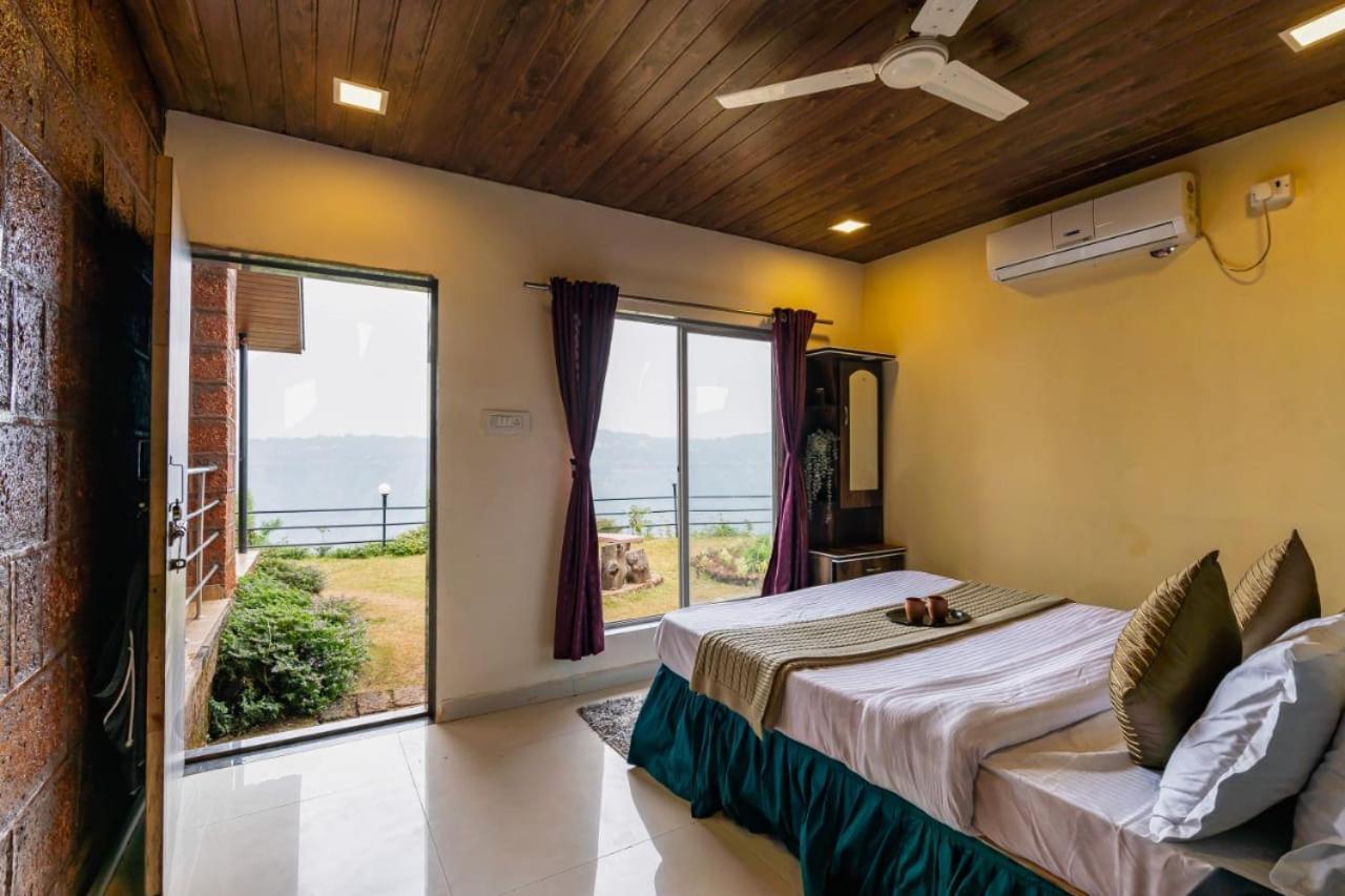 Lifeline - Miracle 5bhk Infinity Pool With Breathtaking Valley View And Huge Lawn Area