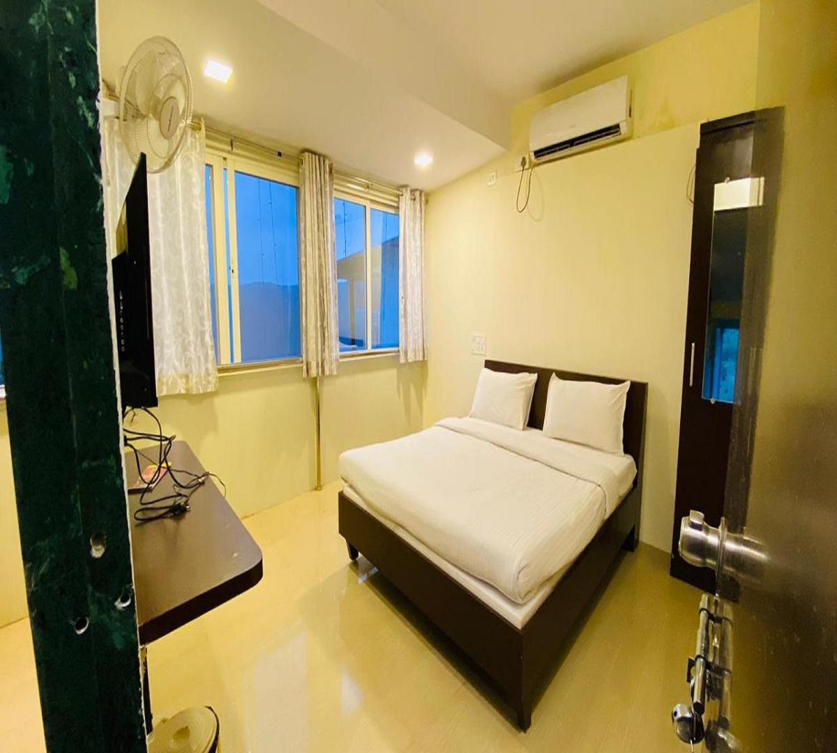 Baba Ramdev Lodging And Veg Restaurant Hotel Mahabaleshwar