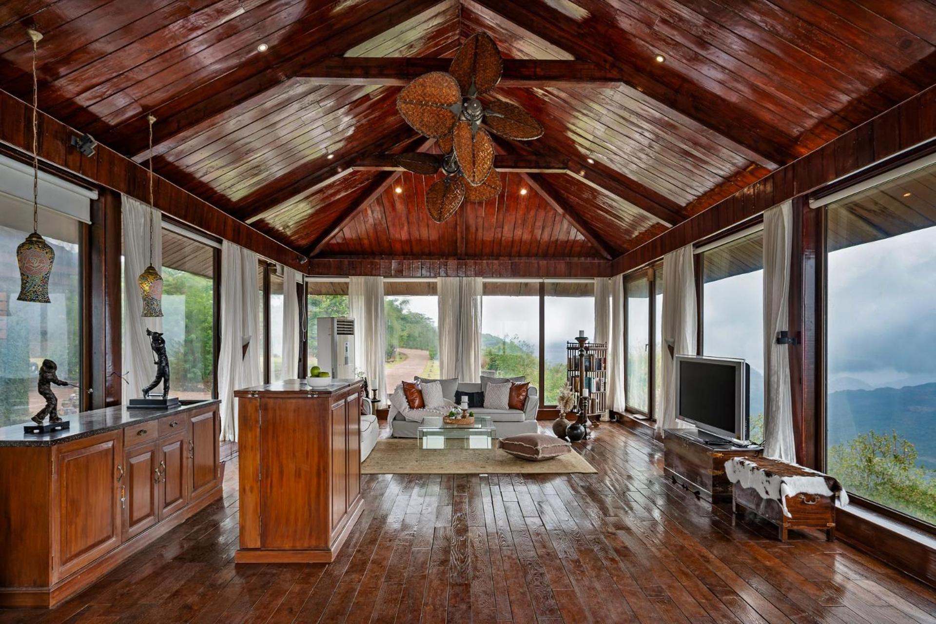 Lohonostays Gold Mist * Mahabaleshwar