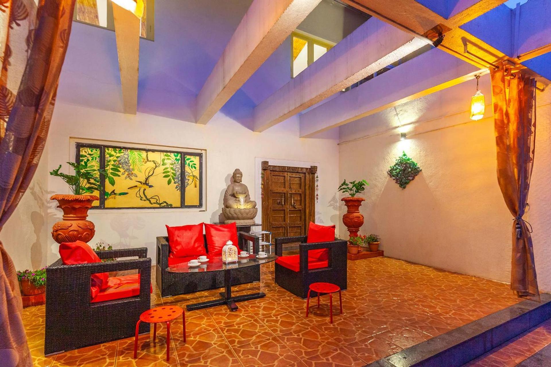 Villa Stayvista's Serenity Hills: Luxe Retreat With Valley Views And Pool Mahabaleshwar