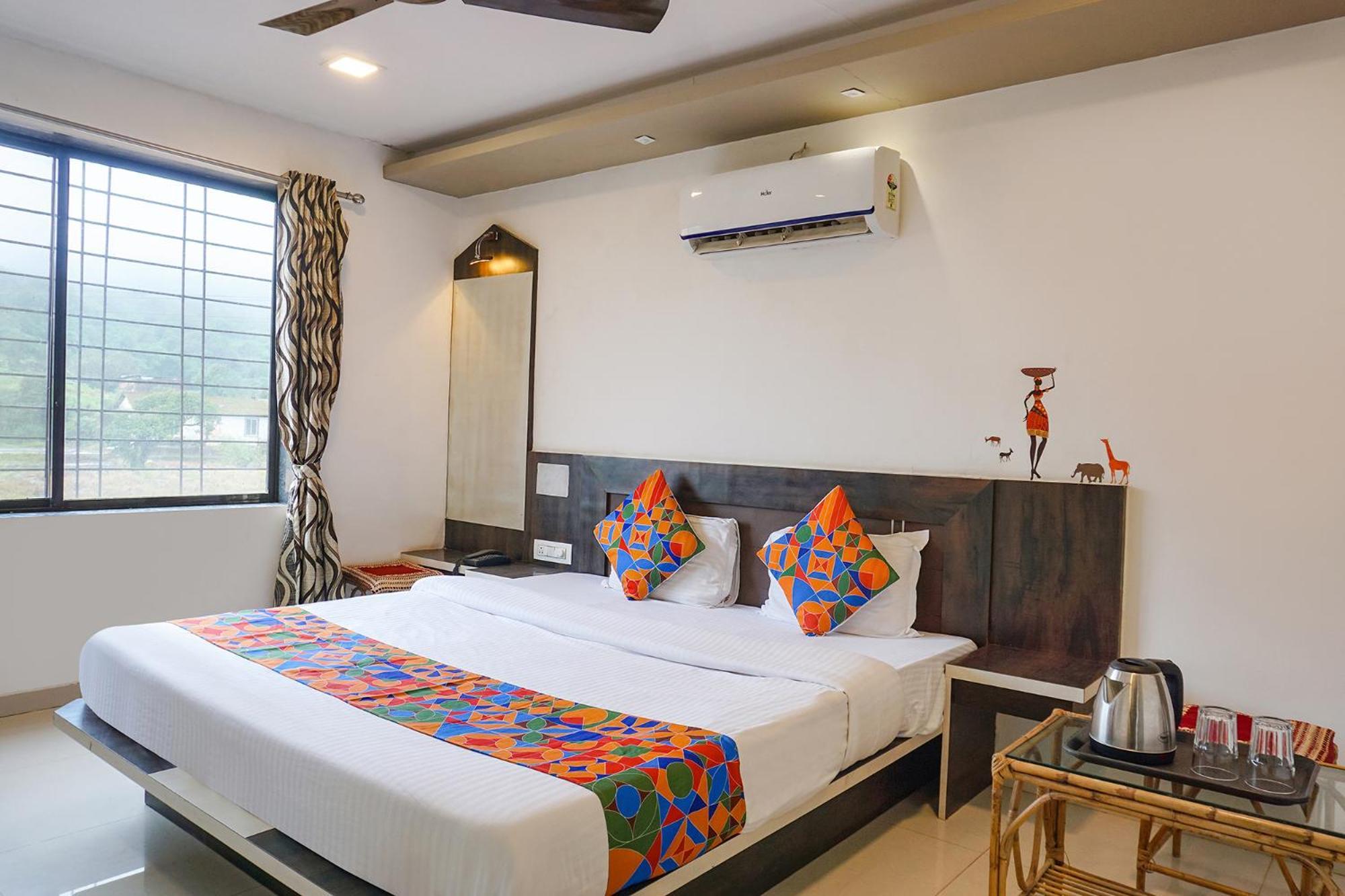 Fabhotel Prime Meera Vatika - Nr Veena Lake Hotel Mahabaleshwar