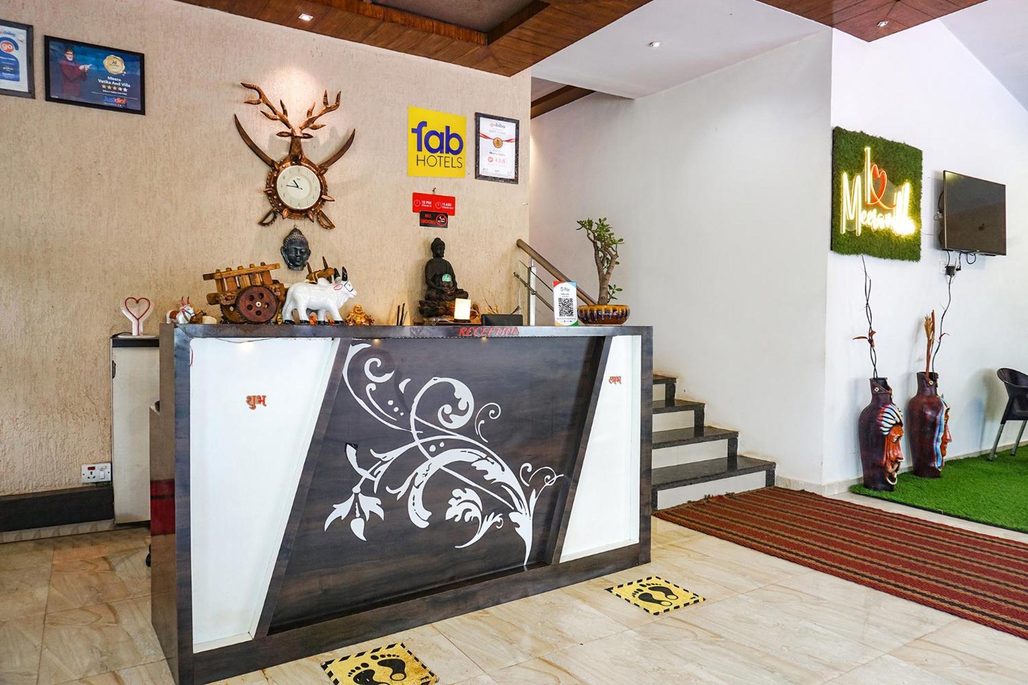 Fabhotel Prime Meera Vatika - Nr Veena Lake Hotel