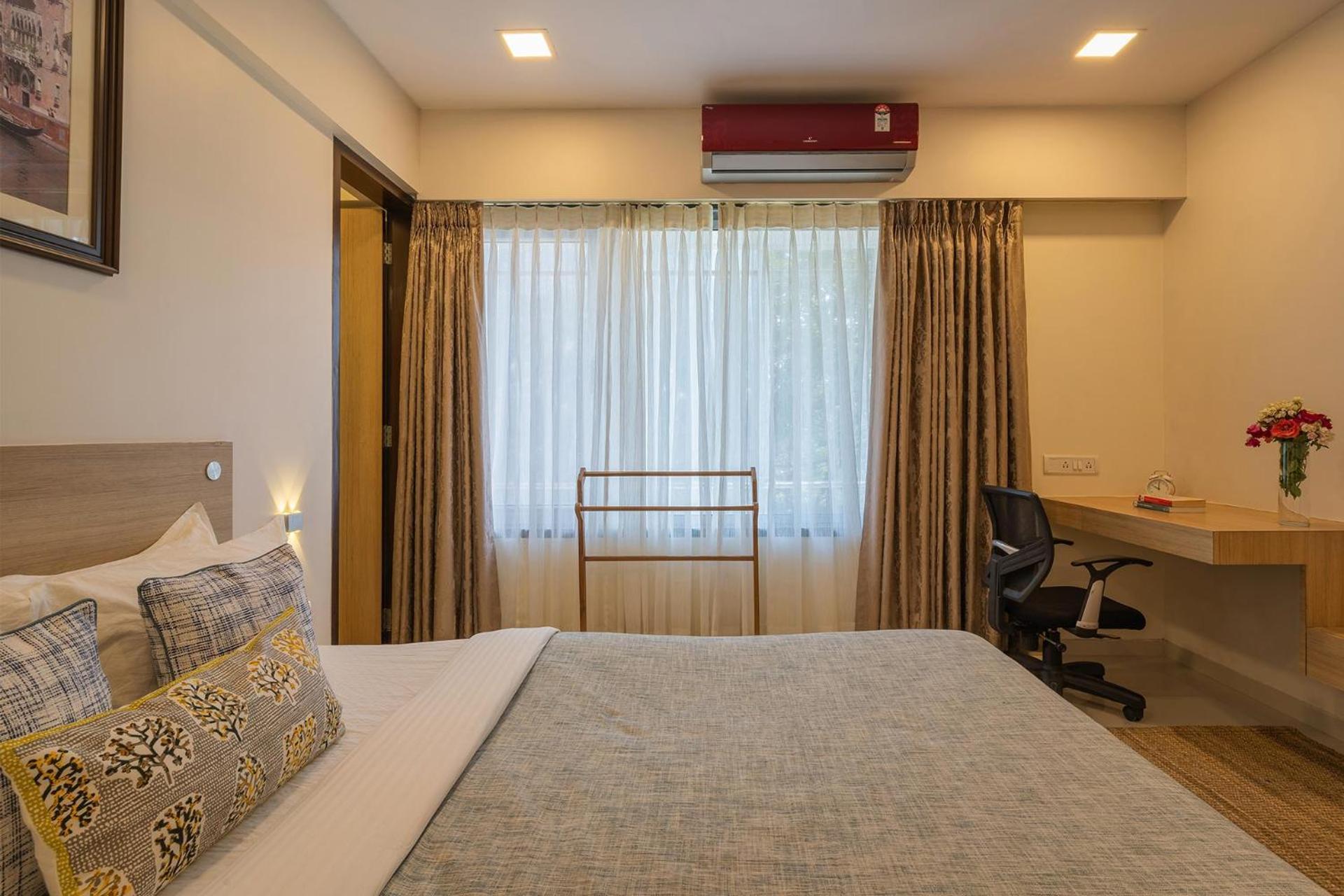 Villa Stayvista's Emilia - Terrace With Deck, Outdoor Jacuzzi, Indoor Activities, Garden, And Gym Mahabaleshwar