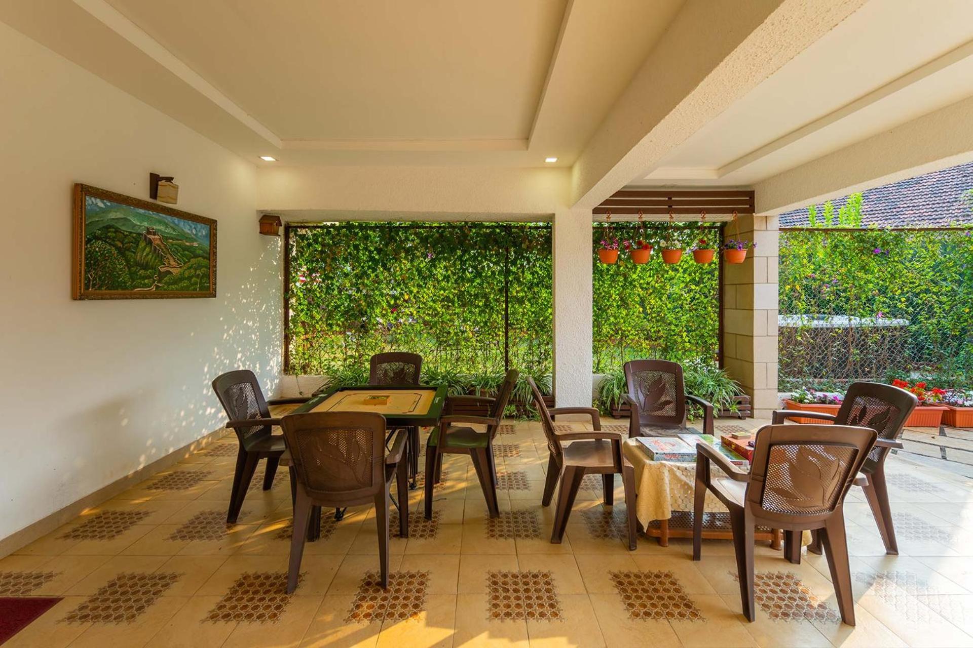 Villa Stayvista's Emilia - Terrace With Deck, Outdoor Jacuzzi, Indoor Activities, Garden, And Gym *
