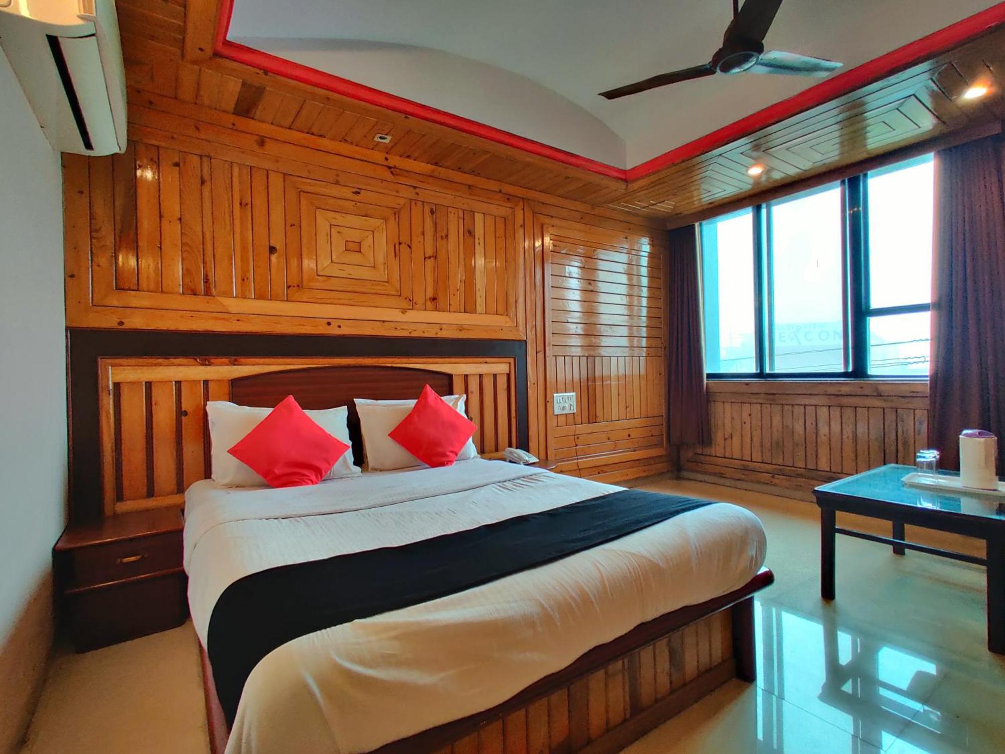 Hotel Pratap Heritage