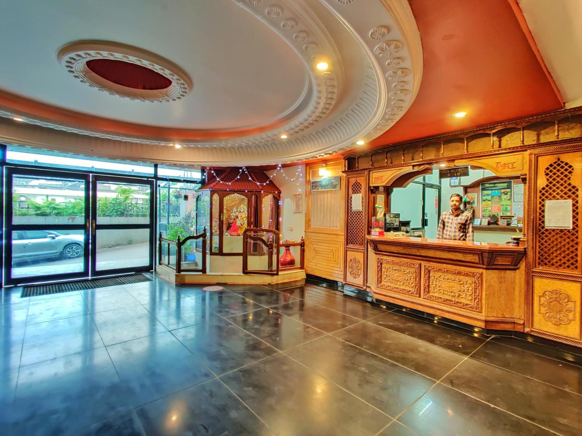 Hotel Pratap Heritage 3*