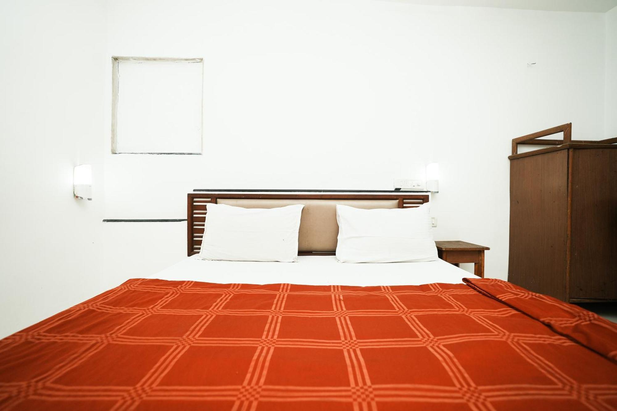 Maharaja Residency Hotel 2*