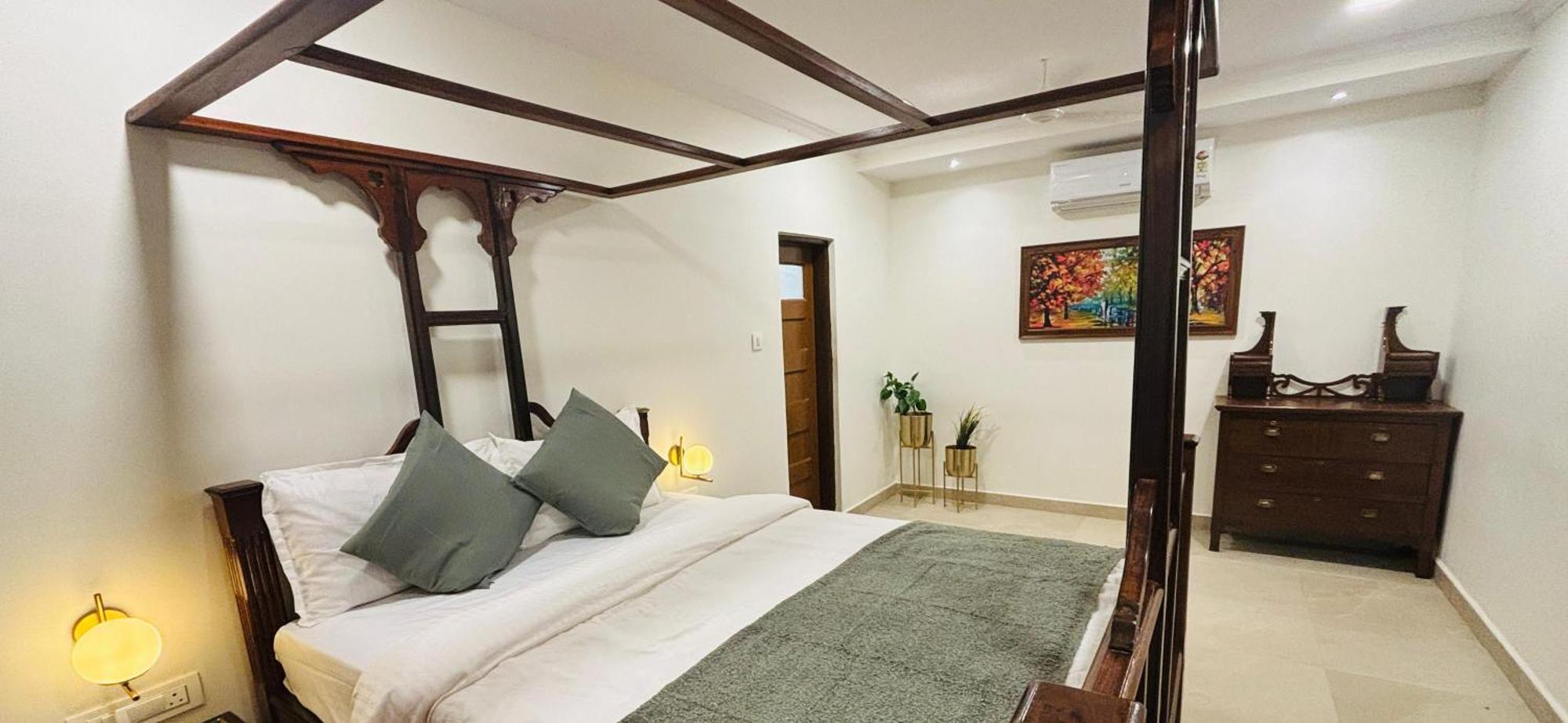 Hotel Coocasa 4*