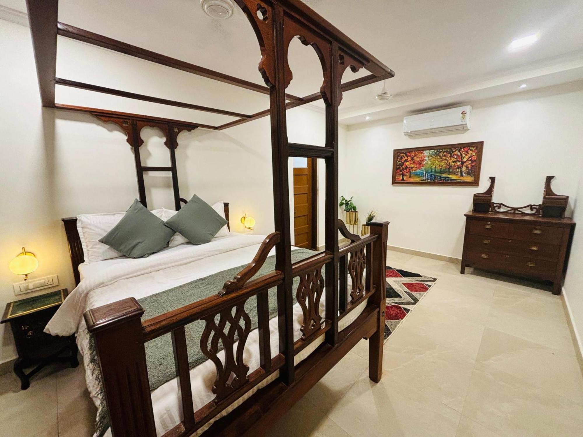 Coocasa Hotel 4*