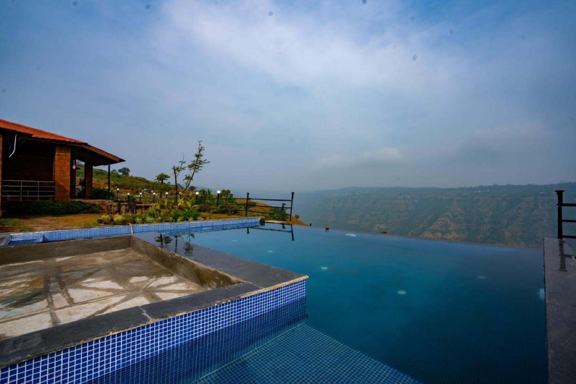 Ariana * Mahabaleshwar