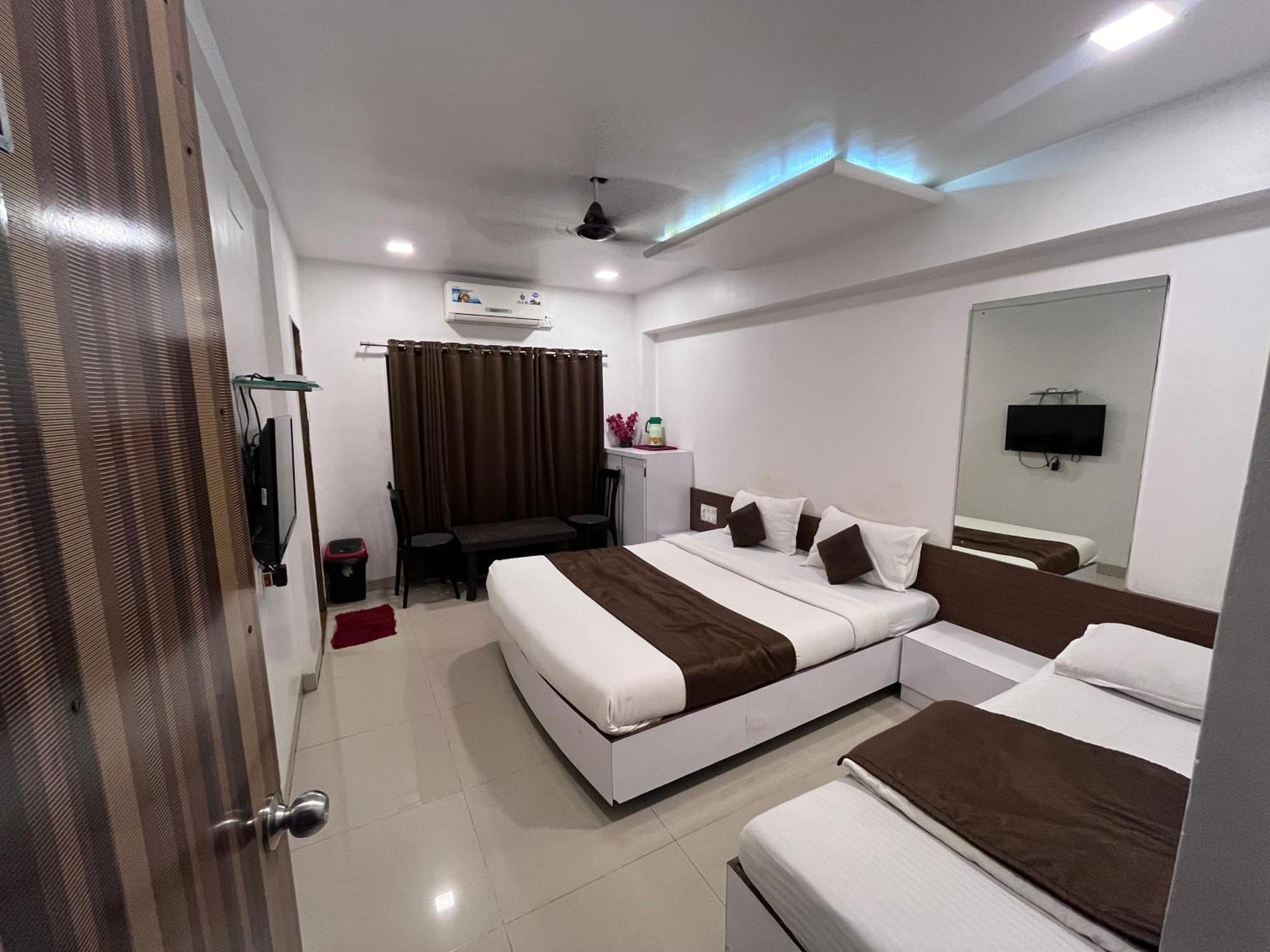Hotel Anupama 3*