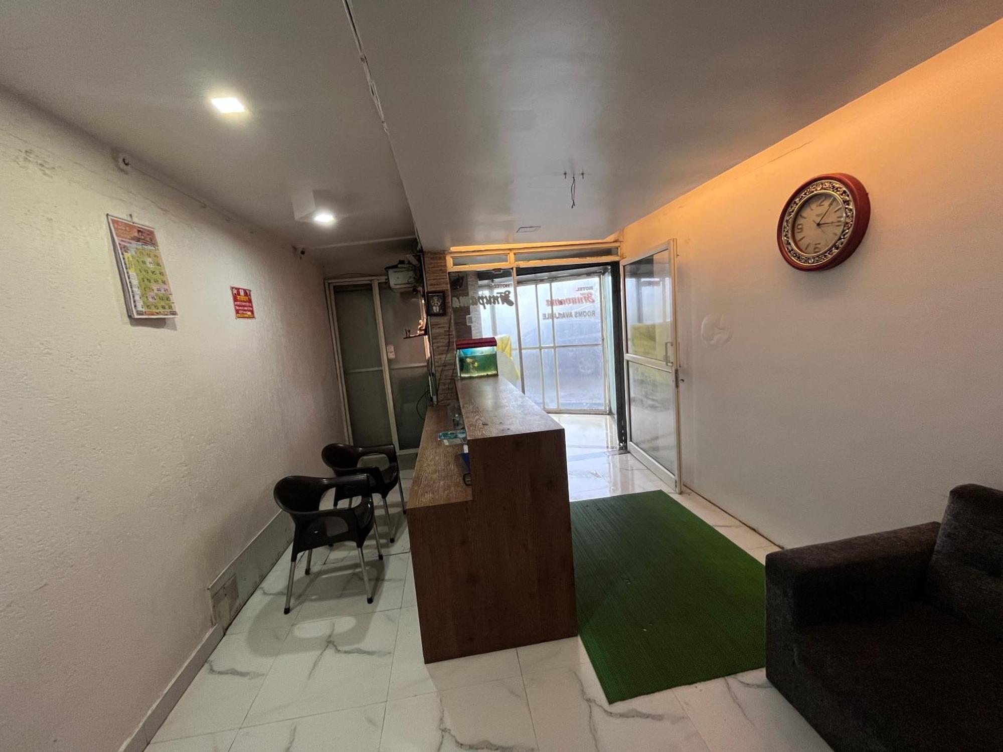 Anupama Hotel 3*