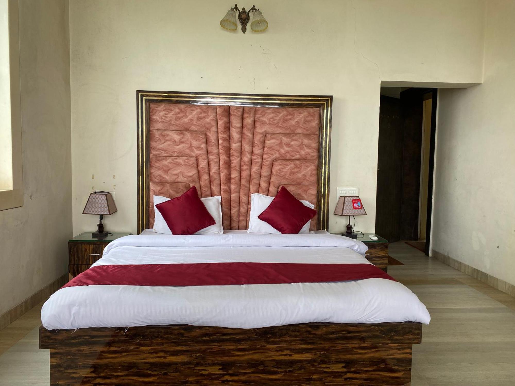 Villa Lakeview By Madstays, Panchgani *