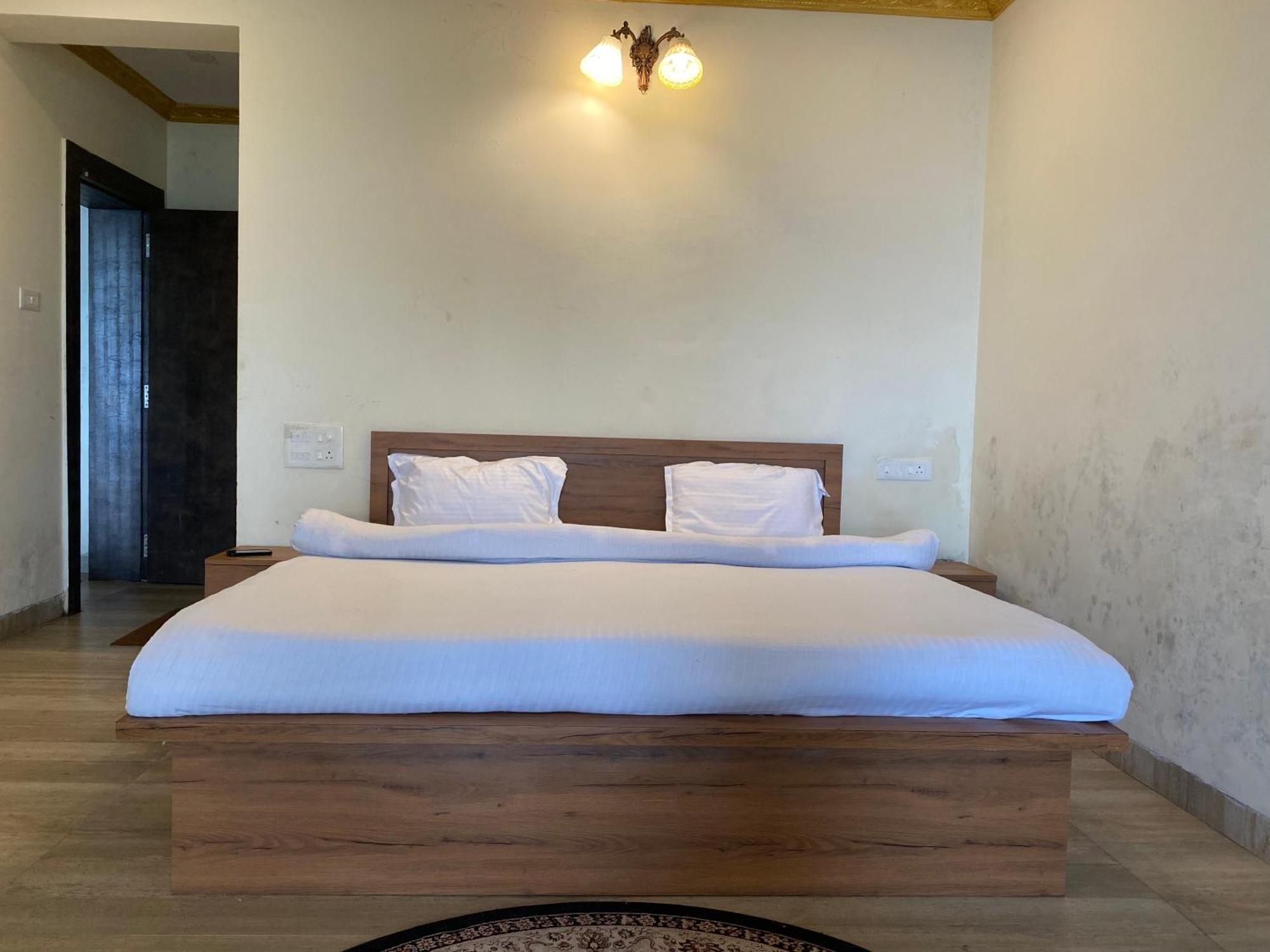 Villa Lakeview By Madstays, Panchgani Mahabaleshwar