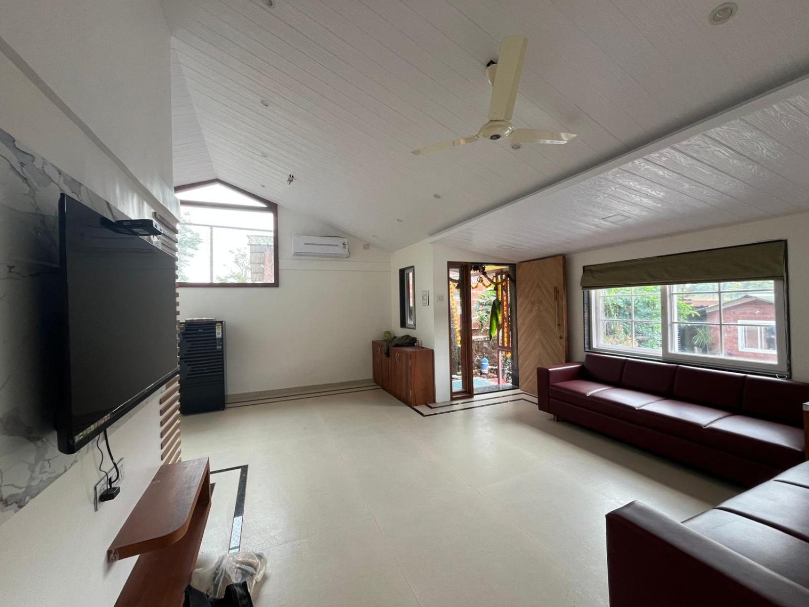 Hotel Khushi Riverside &