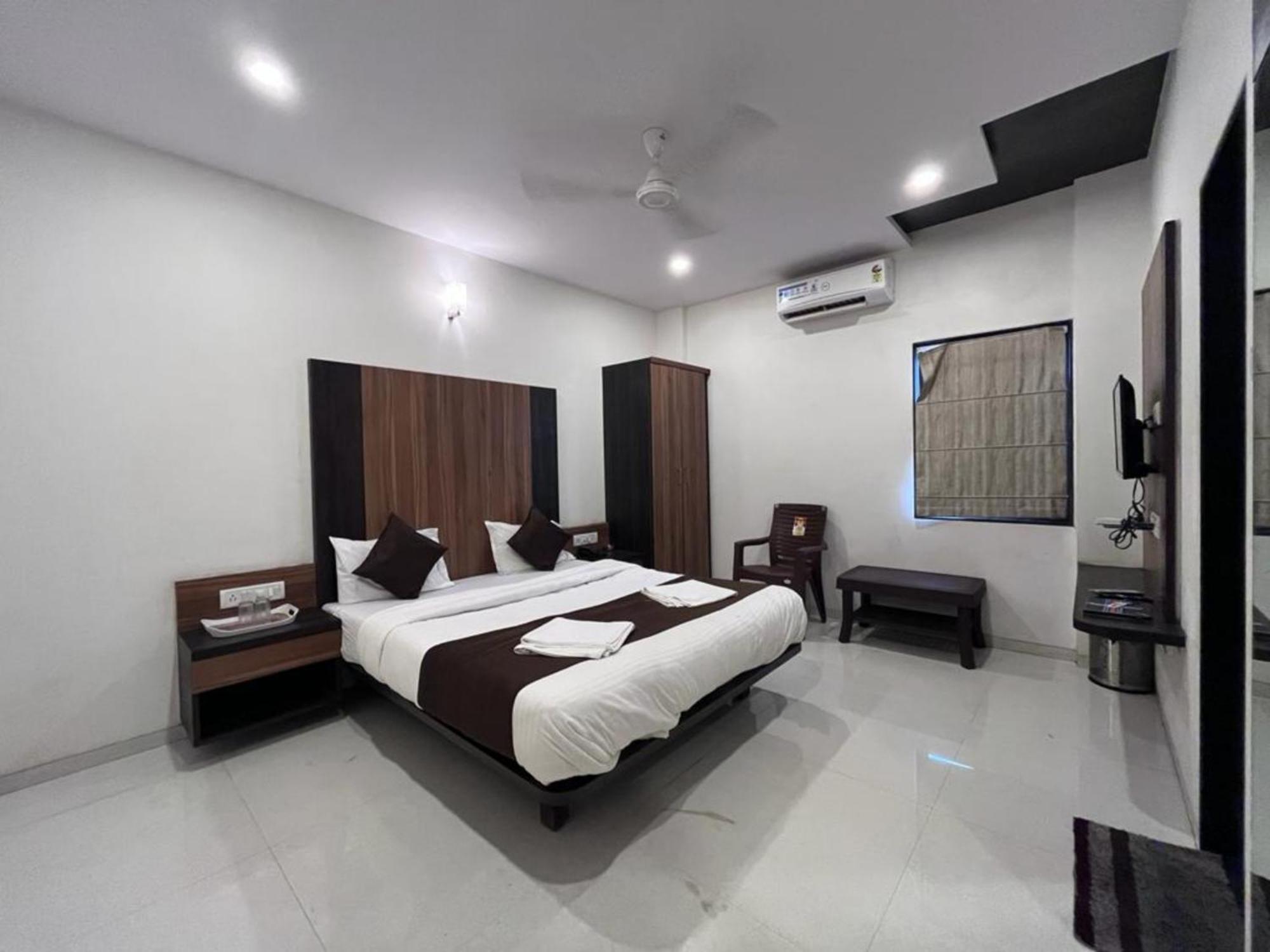 Sarthak Residency Hotel Mahabaleshwar