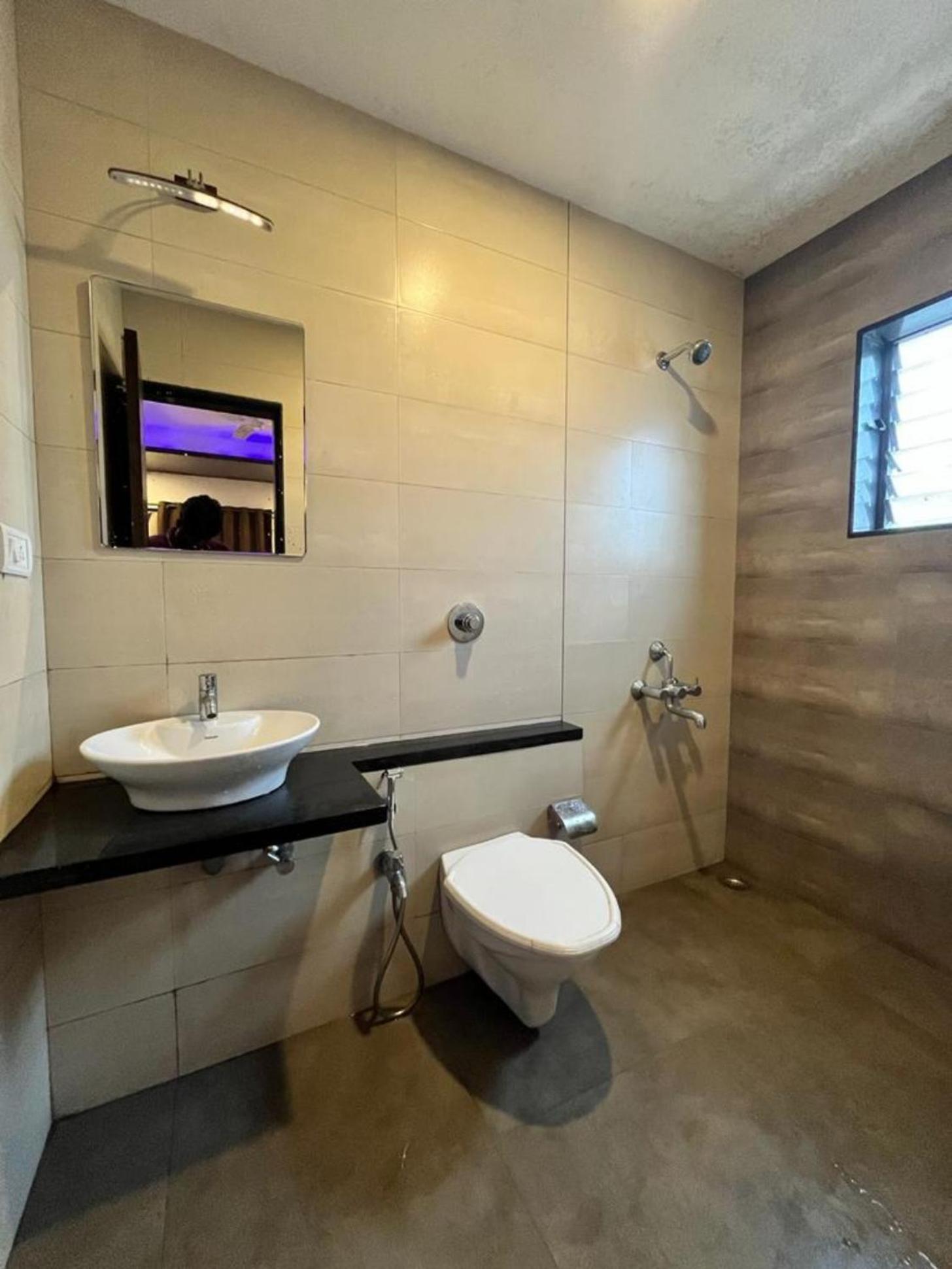 Sarthak Residency Hotel 3*