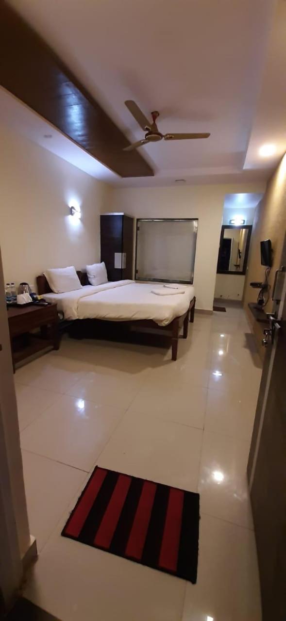 Hotel The Byke Sai