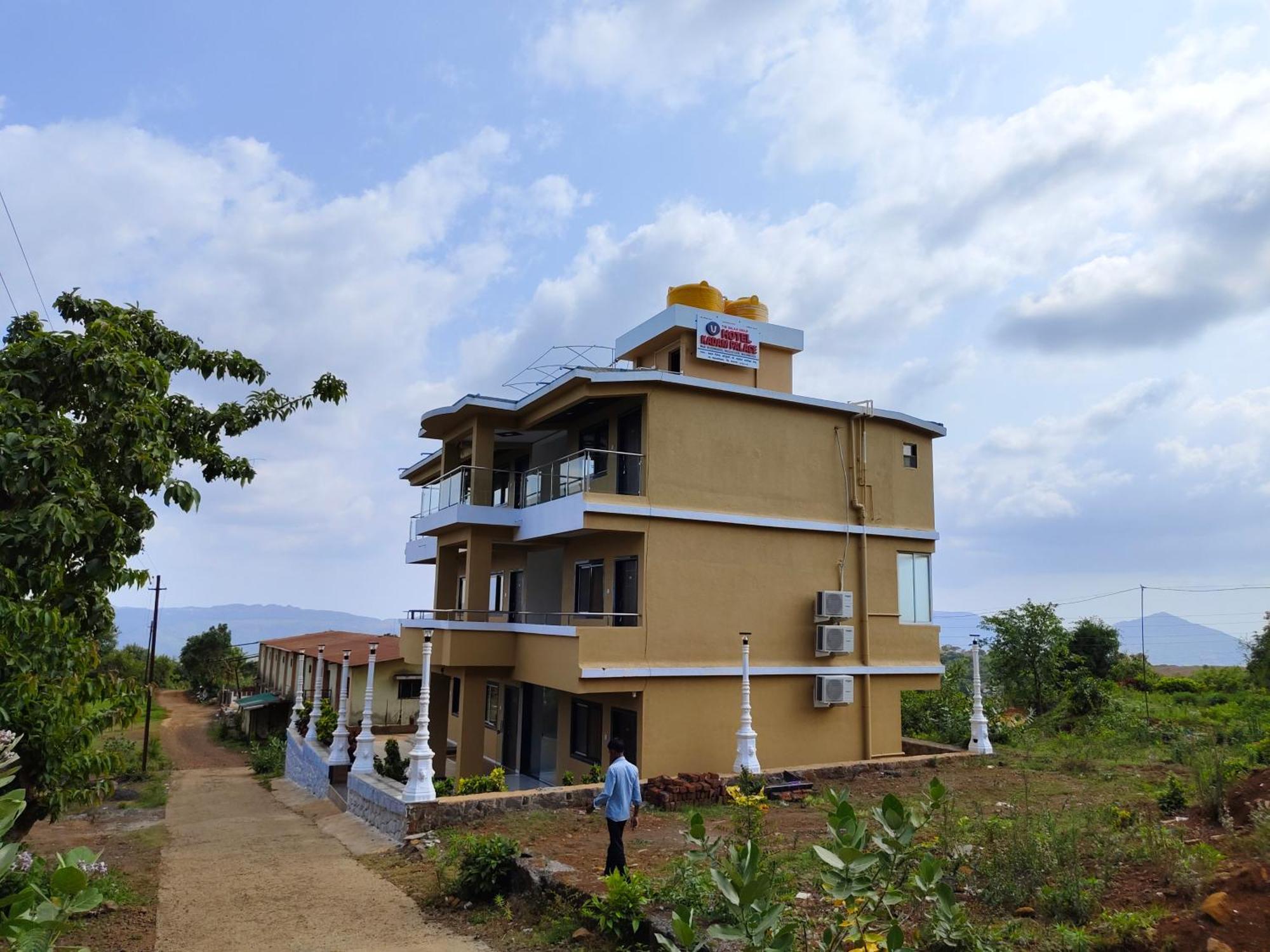 Kadam Palace Hotel Mahabaleshwar