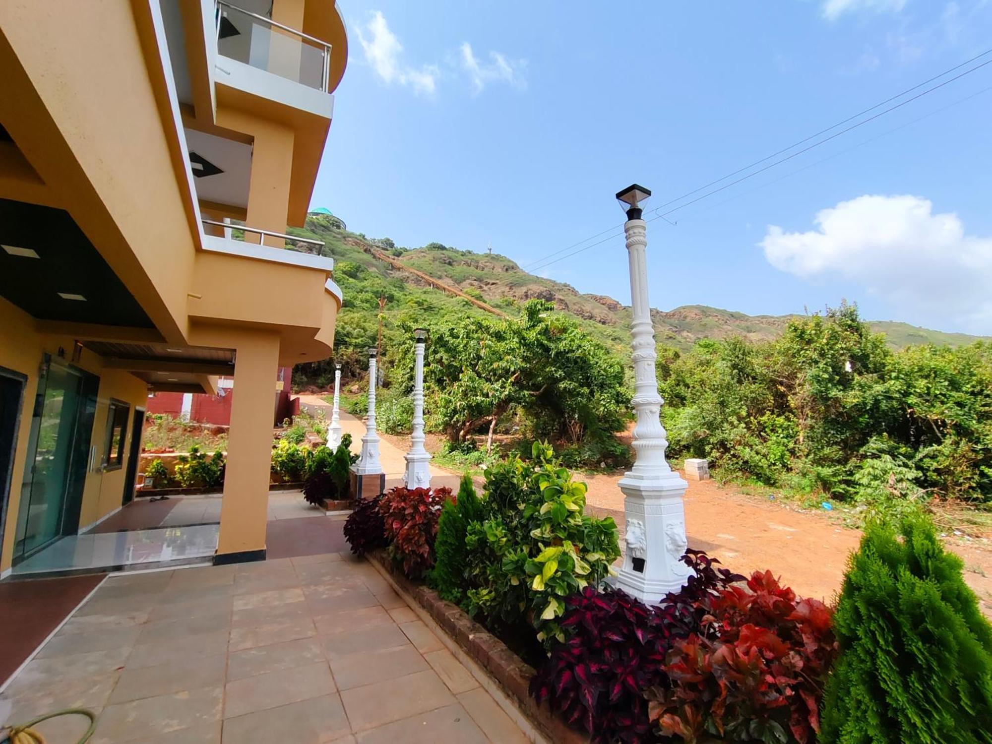 Kadam Palace Hotel Mahabaleshwar