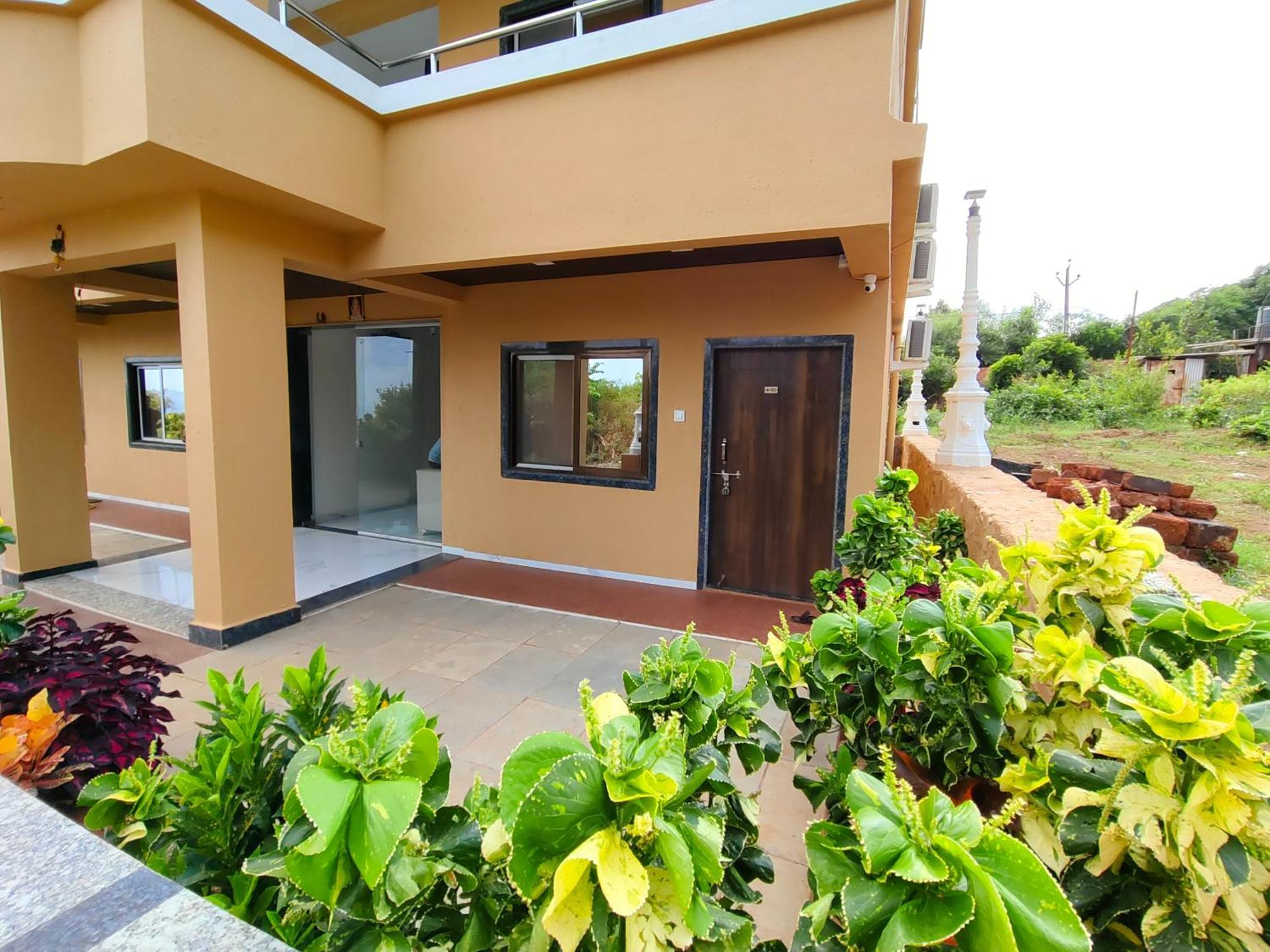 Kadam Palace 3*