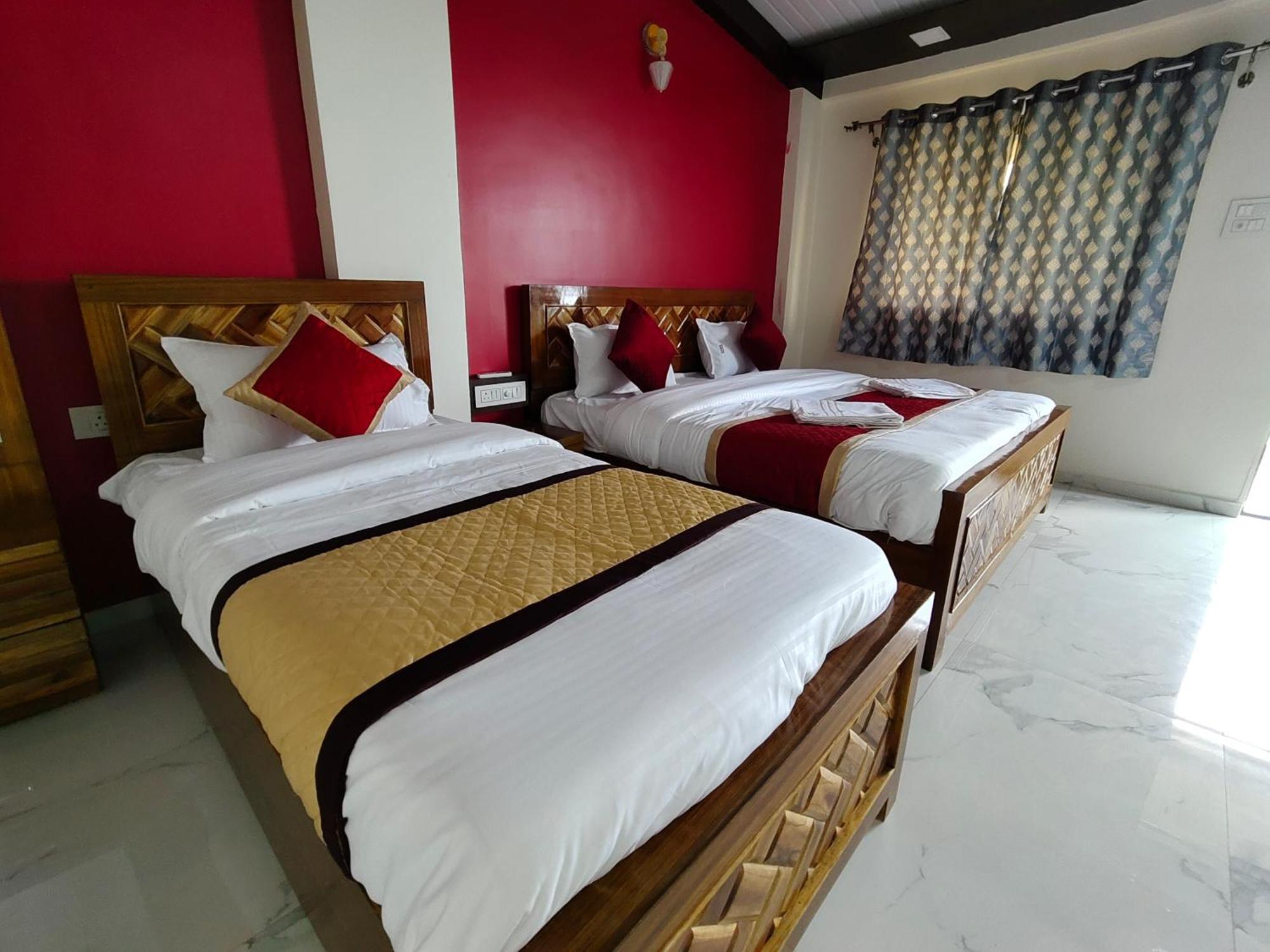 Hotel Kadam Palace