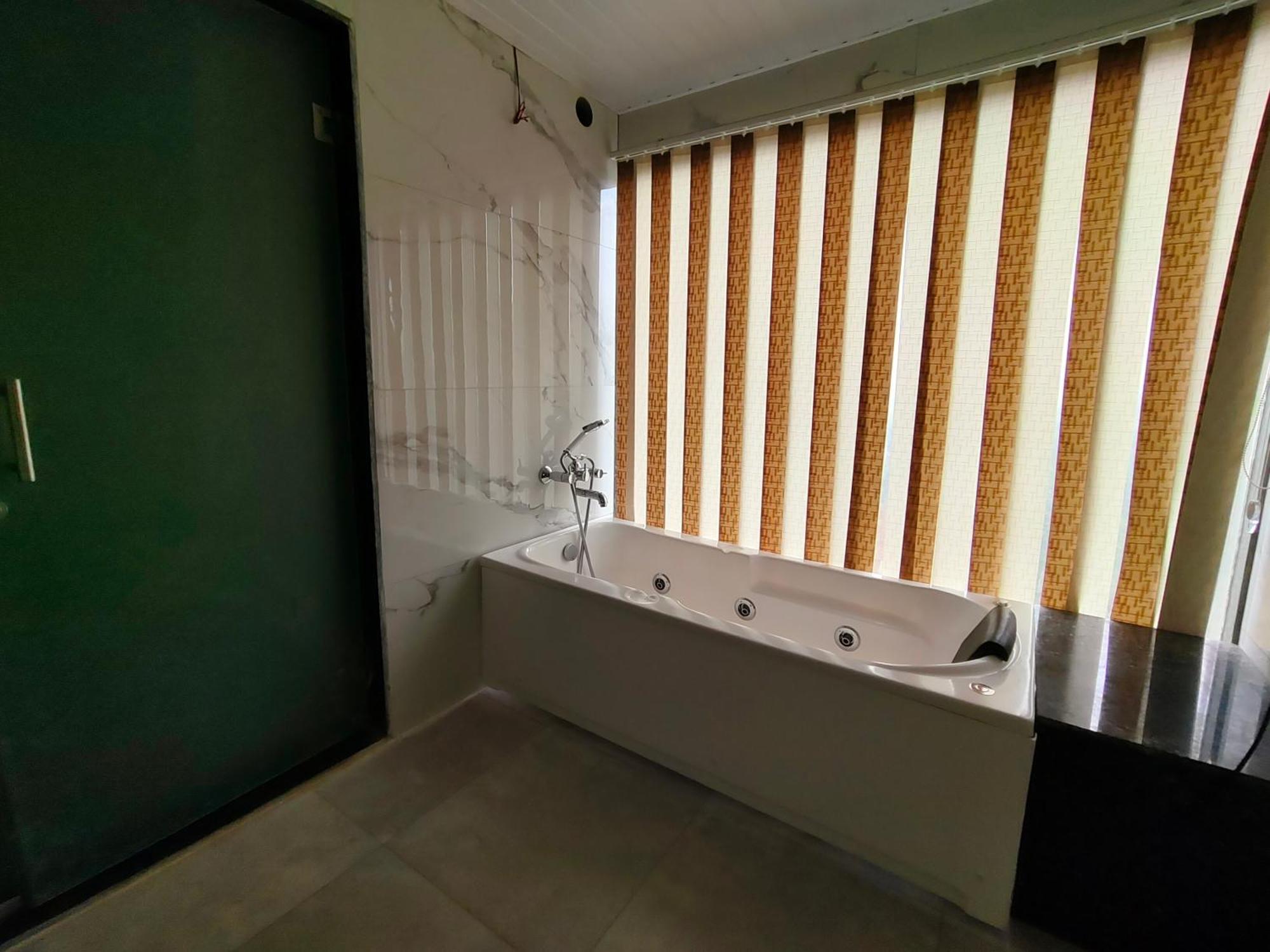 Kadam Palace Hotel 3*
