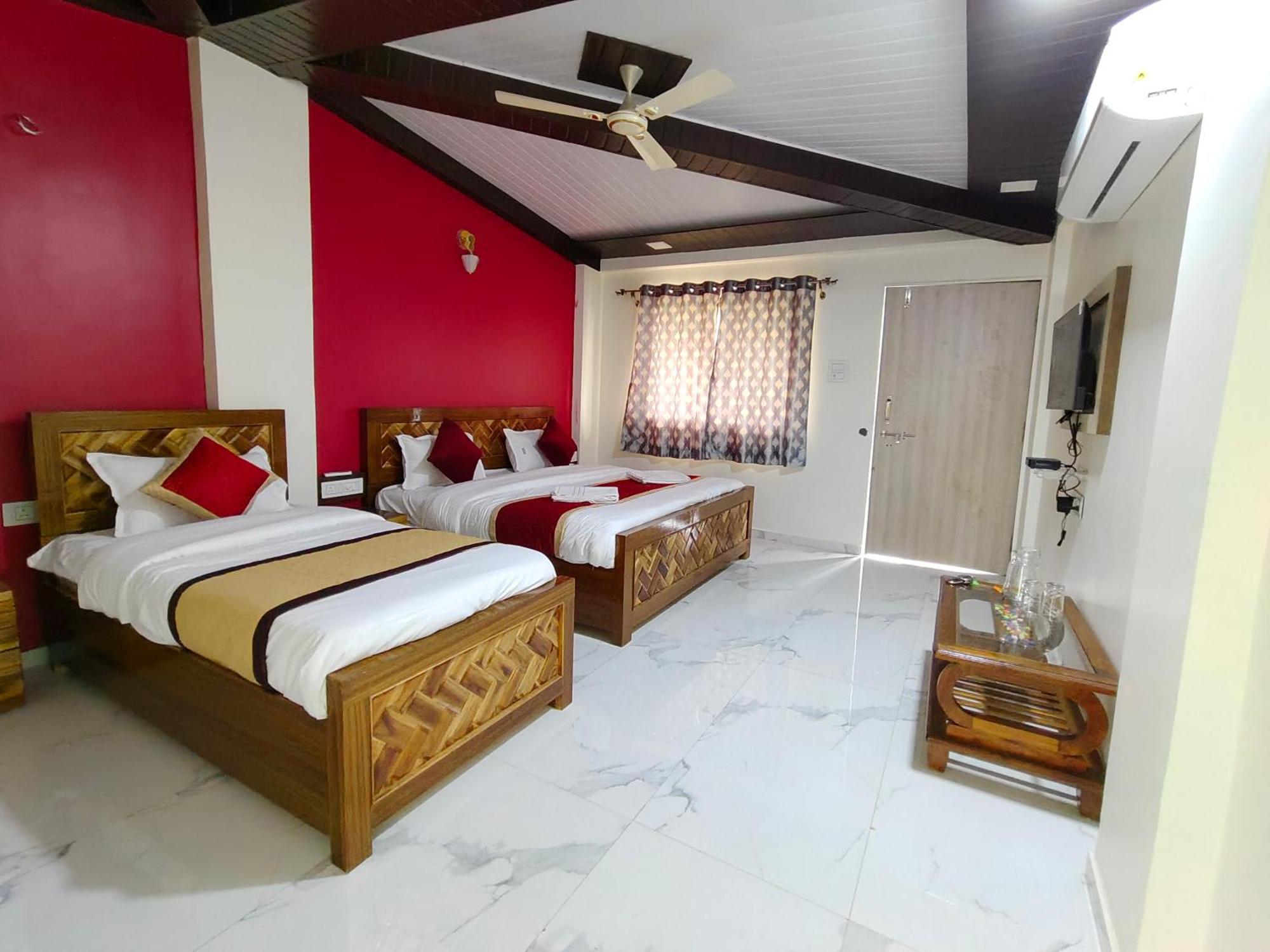 Kadam Palace 3*