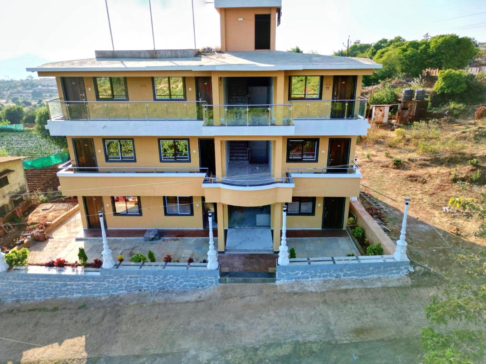 Hotel Kadam Palace Mahabaleshwar