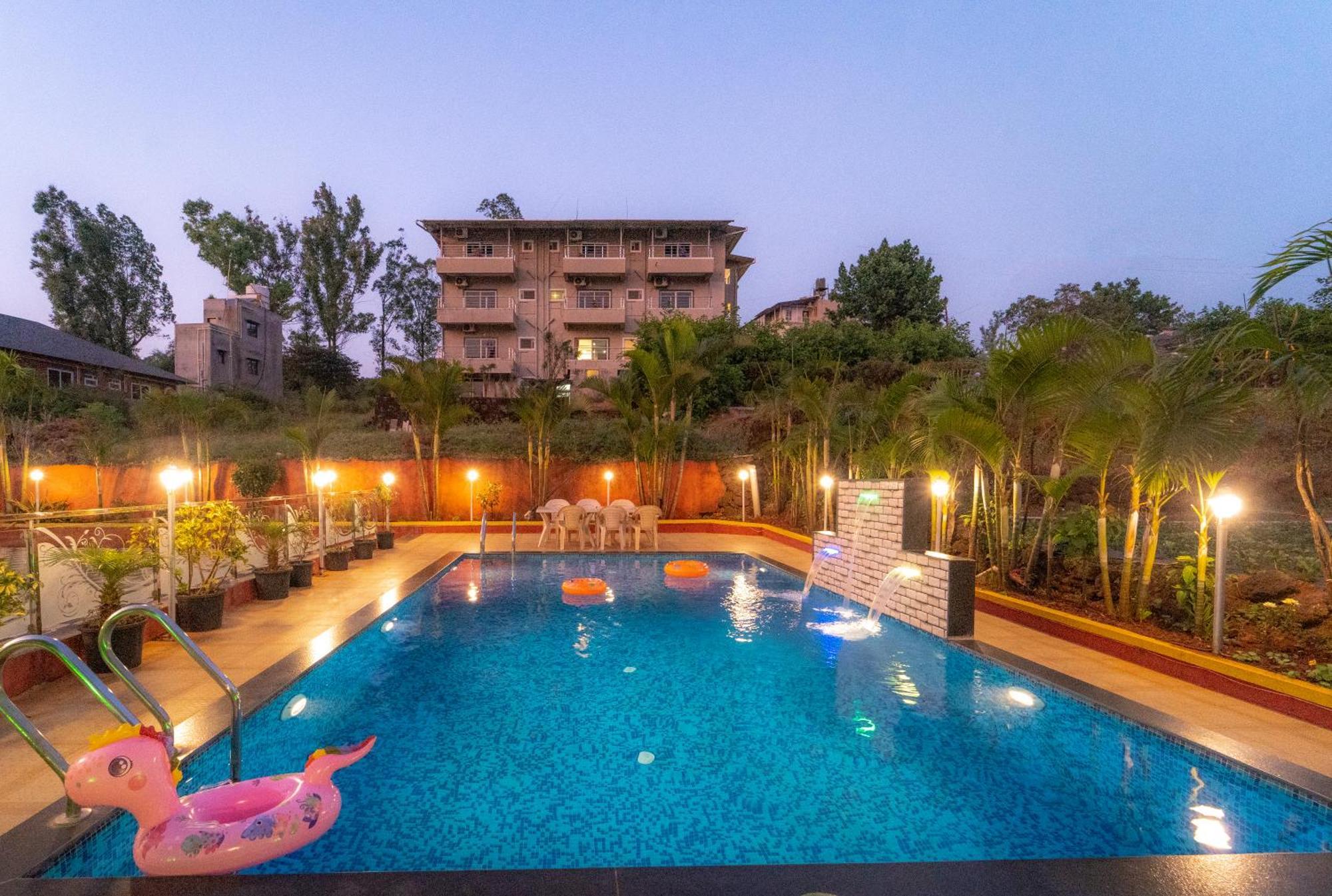 Hill View ,mahabaleshwar , Private Swimming Pool