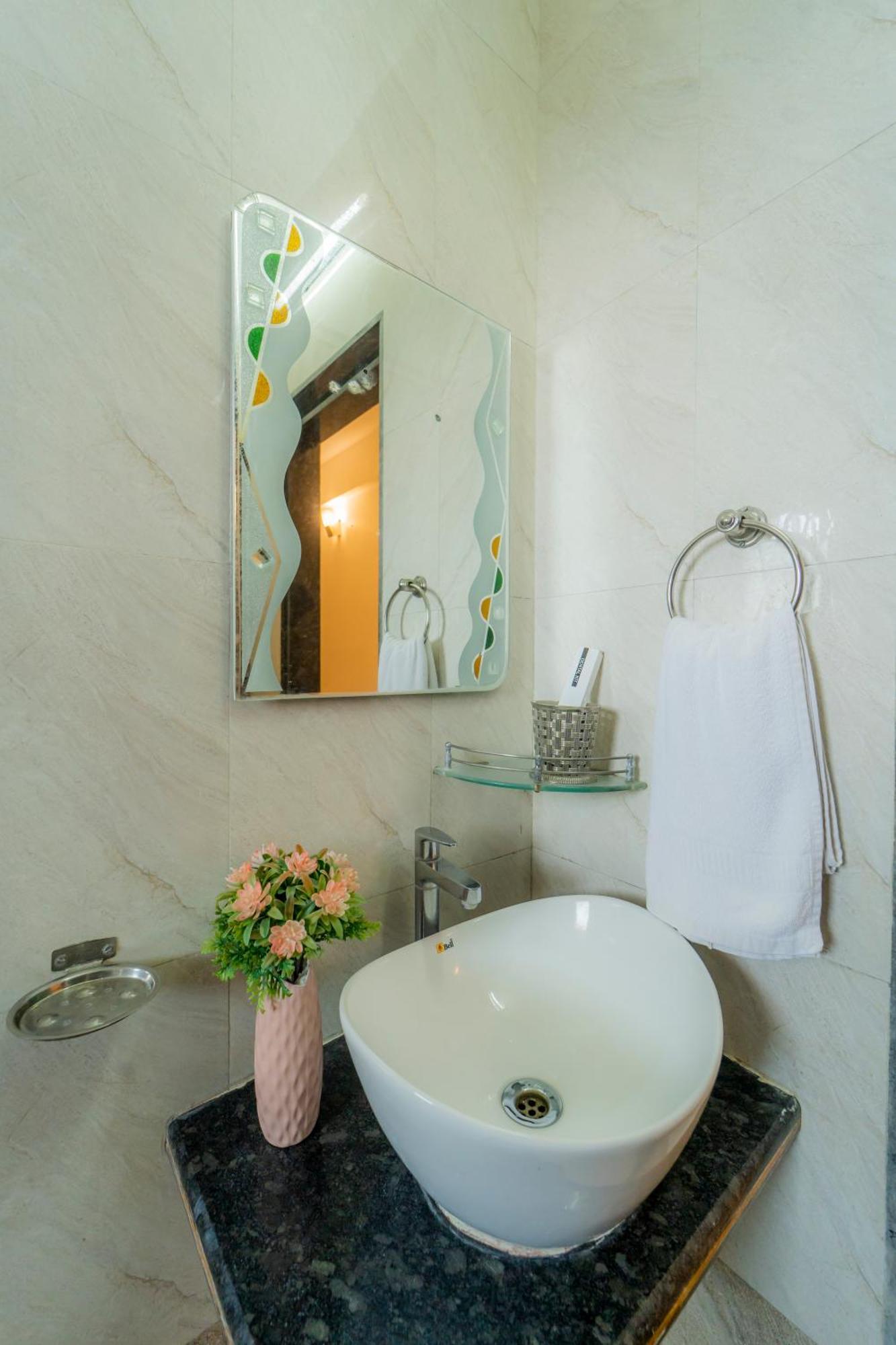 Villa Hill View ,mahabaleshwar , Private Swimming Pool *