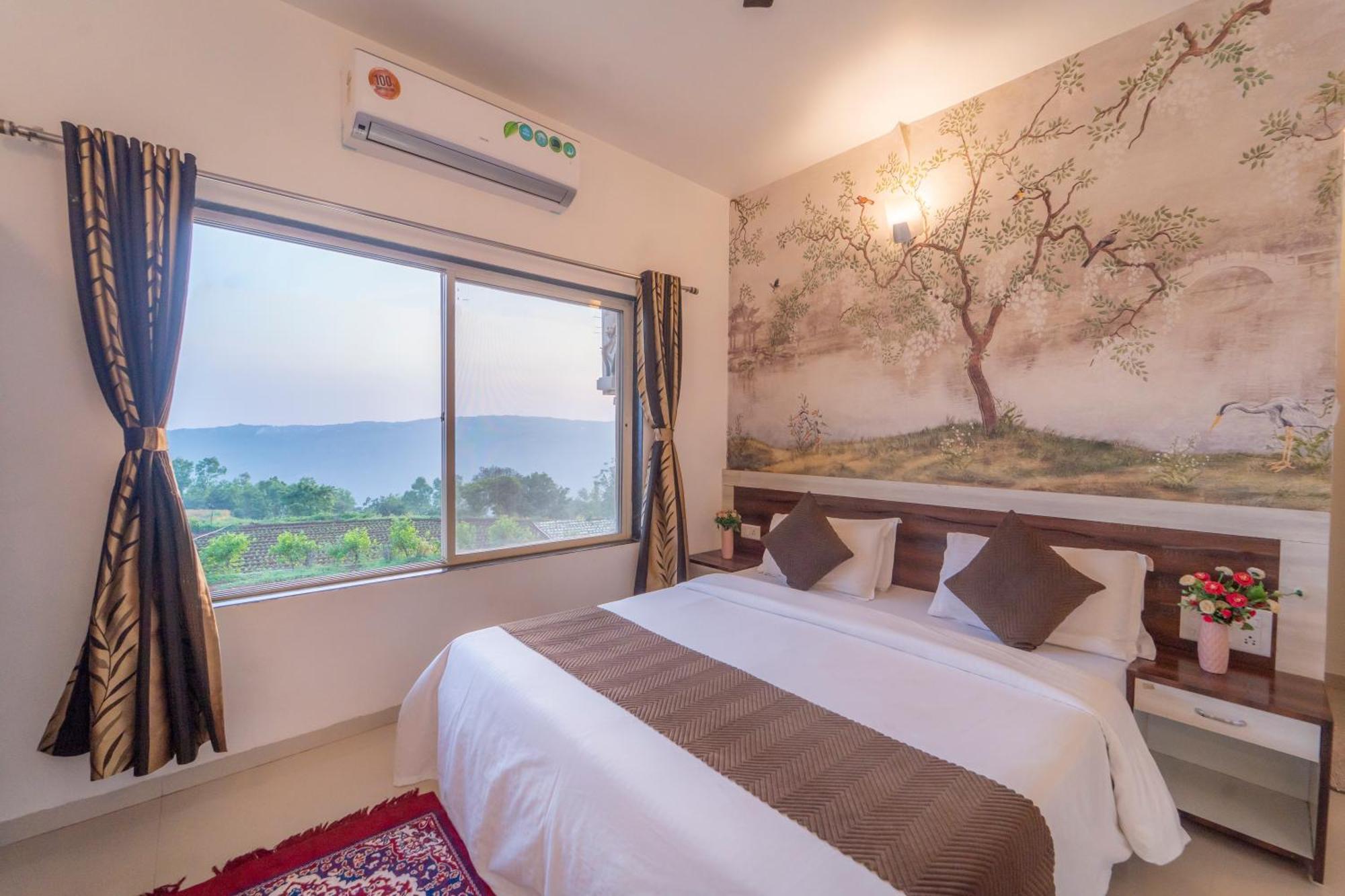 Hill View ,mahabaleshwar , Private Swimming Pool *